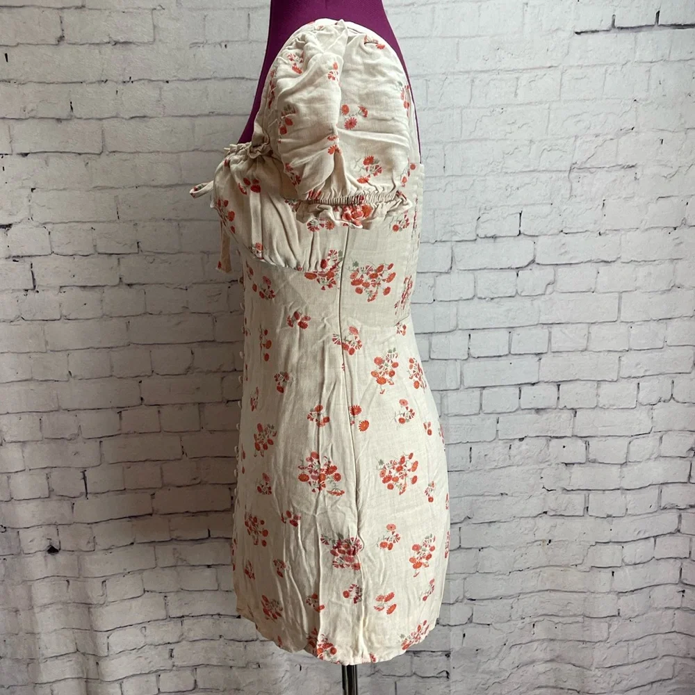 Bardot Lucinta Mini Dress In Beige Floral size 6 / small - Picture 2 of 5
